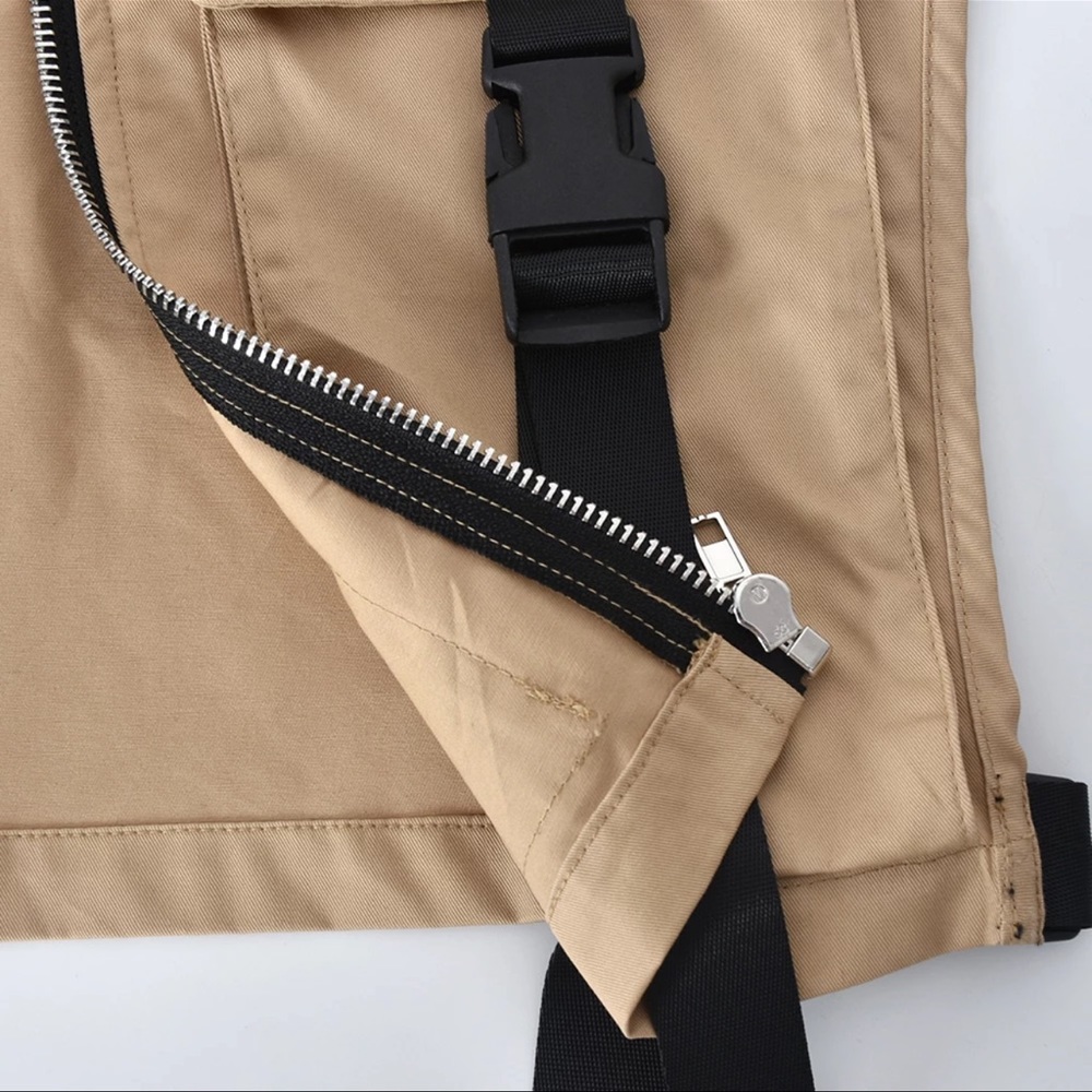 That Girl Utility Vest 🤩 - Picture 11 of 11